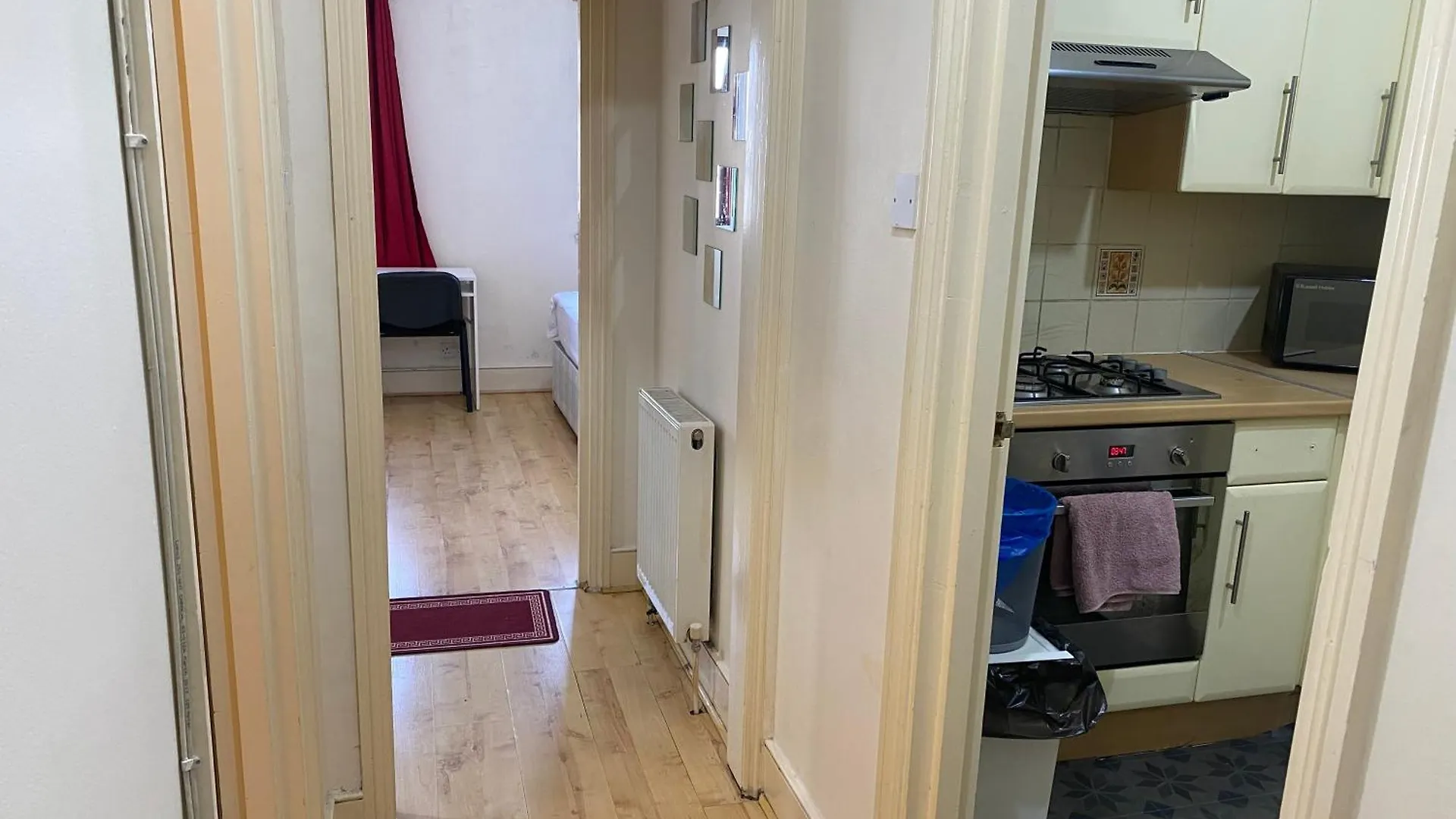 Cozy Private Room Near Cambridge Heath Station London 0*,