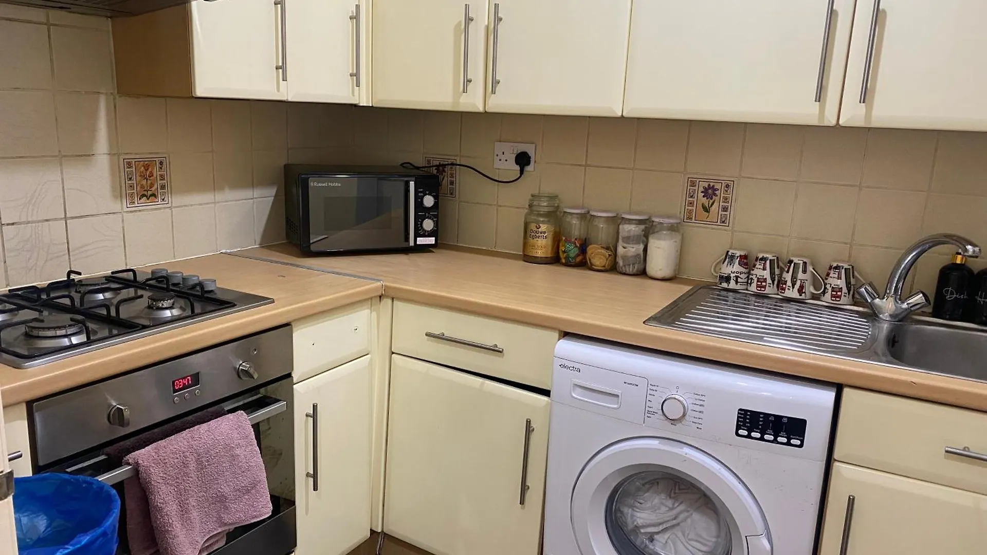 Cozy Private Room Near Cambridge Heath Station London 0*,  United Kingdom